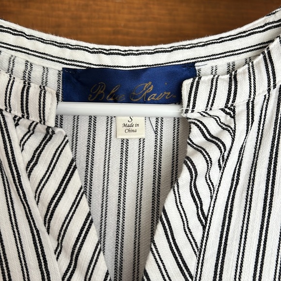 Super cute striped blouse - Picture 4 of 5